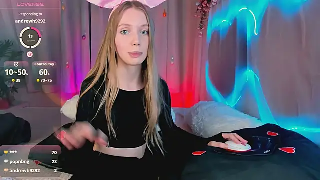 lada2k4's Live XXX Chat