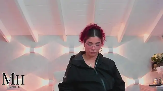 دردشة MizzHell الجنسية المباشرة