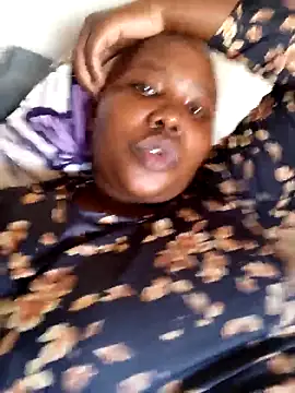 RanniClaraのライブXXXチャット