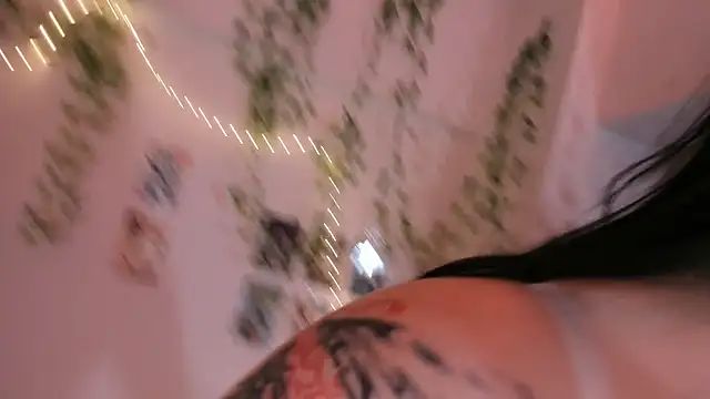 Viv_Player's Live XXX Chat