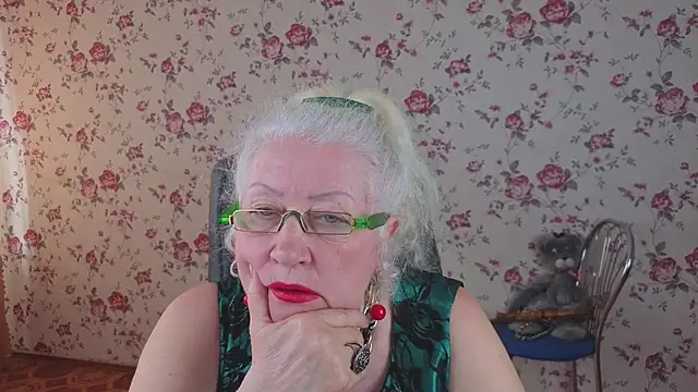 Maya_Mayflower's Live XXX Chat