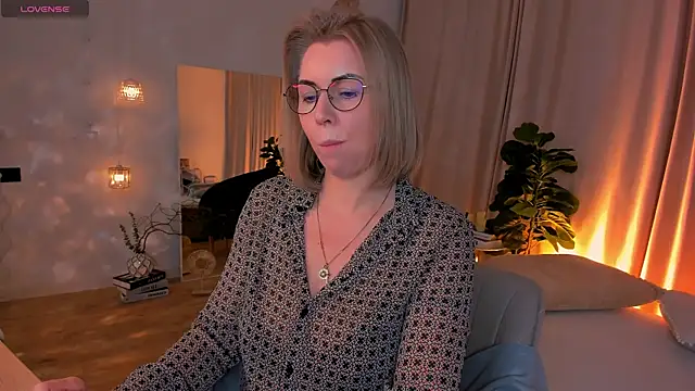 Annie_Light Obrolan Langsung XXX