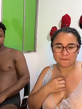 Chat XXX ao vivo de estrellajunior