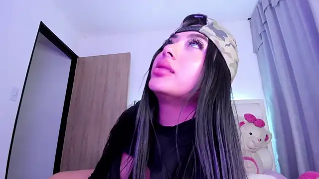 gaby_desire777 Adlı Modelin Canlı XXX Sohbeti