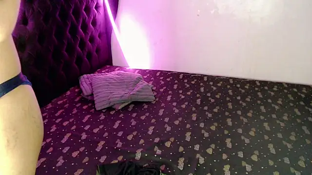 YOURFAVDOLLYXXX_ 现场XXX聊天