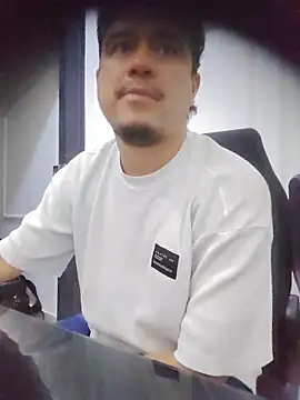 The_intruder_ Webcam show