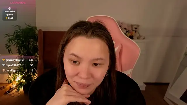 Maya_soft élő XXX-chatje