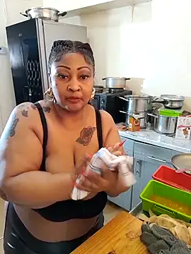 MONSTERTITS44DDD Live XXX-Chat