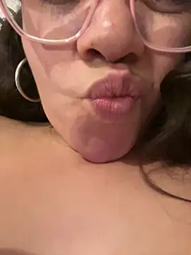 Vivi_Kvsh Live XXX-Chat