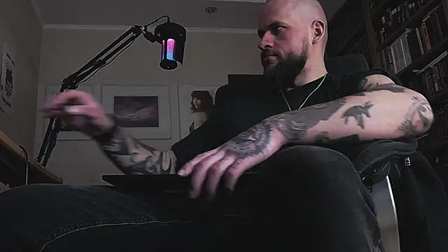 Вебкам-шоу FindomJason