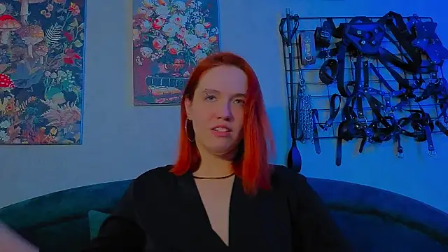 the_high_priestess' Live XXX Chat