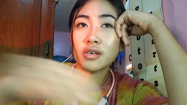 IndiraBrieger Obrolan Langsung XXX