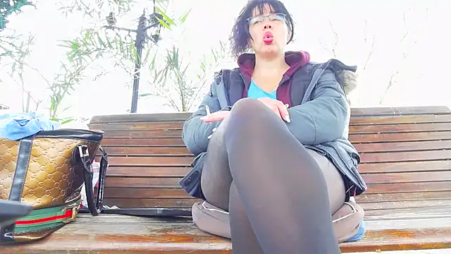 PublicBigLabia Obrolan Langsung XXX