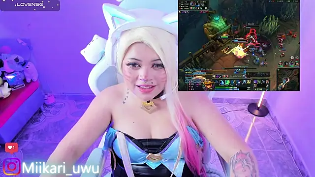 Ahri_Elderwood Chat XXX in diretta