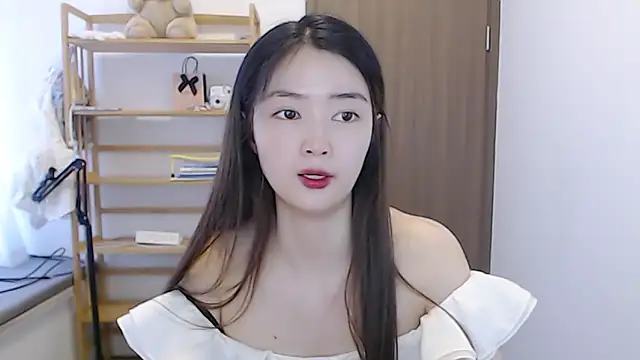 Mimi-cnbaby Chat XXX in diretta