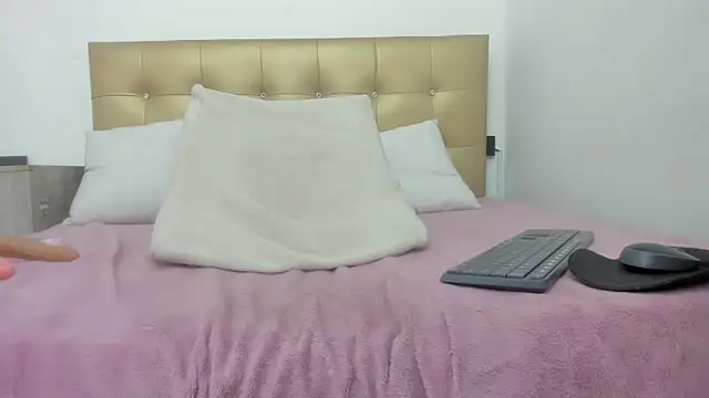 candy_sex_18's Webcam Show