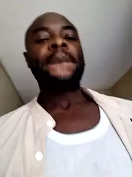 Czat XXX na żywo – blackdicklusky101