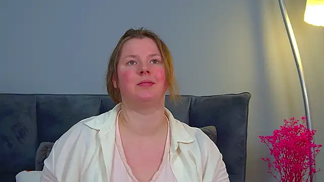 MelodyMoores Chat XXX in diretta