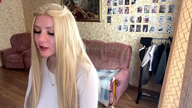 HelenaBargo Chat XXX in diretta