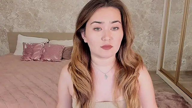 VickyMiners Adlı Modelin Canlı XXX Sohbeti