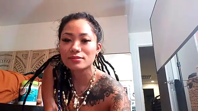 Chatroom XXX en direct de maciixbby