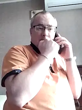 Nika_Malay – Kamerová šou