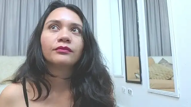 Czat XXX na żywo – mariiana_murillo01