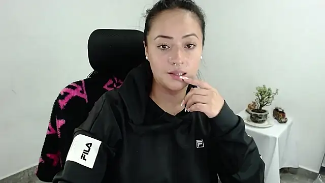 jjulietha95 Chat XXX in diretta