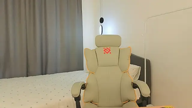 Chatroom XXX en direct de yourrdanceteacher