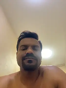 bhagihero's Live XXX Chat