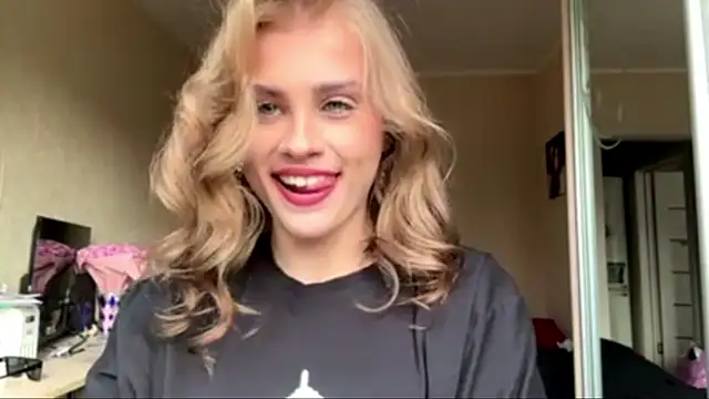 Czat XXX na żywo – Elle_GrEat