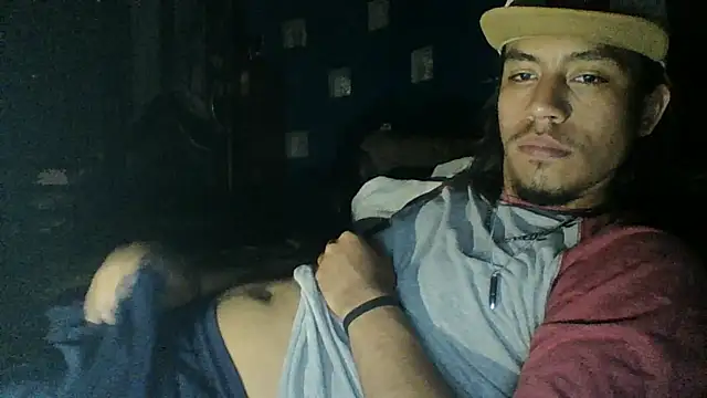 AlexAlejandro13 现场XXX聊天