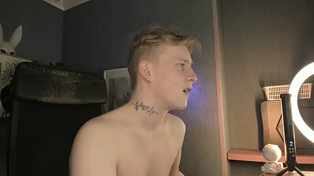 AlexxSweet 现场XXX聊天