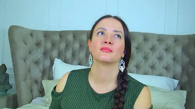 ElinaBellucci Live XXX-Chat