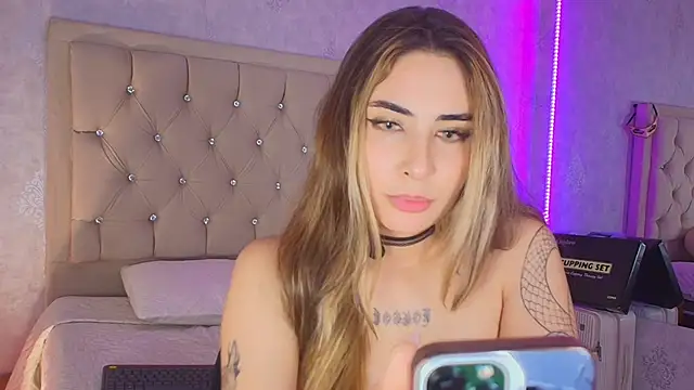 nini_love01 Chat XXX in diretta