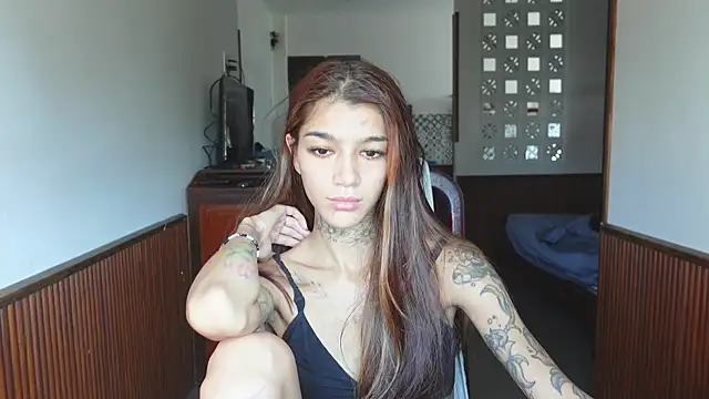 vinkitinkii's Live XXX Chat