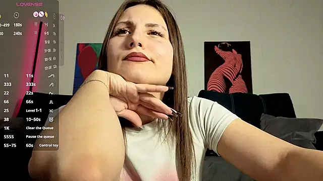 TrixiBell Adlı Modelin Canlı XXX Sohbeti