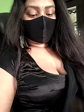 Idhika-Paul – Live XXX-chat