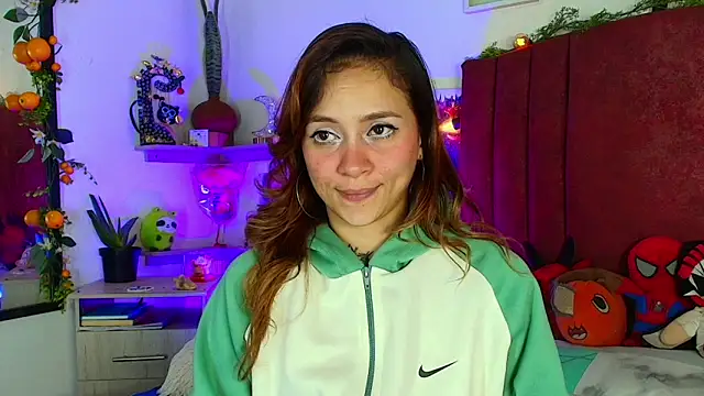 alisson_zafiro_のライブXXXチャット