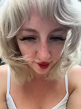 RonnieKiss' Live XXX Chat