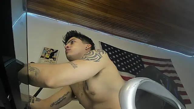 Show Webcam de charlie_hotxxx