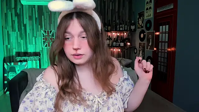 FioraMarmoris' Live XXX Chat