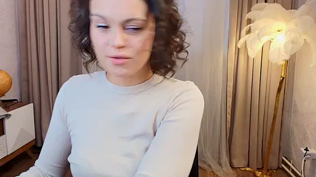 KiraEnergy – Live XXX-chat