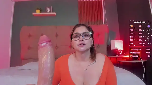 Chatroom XXX en direct de Karol_Pagee