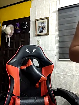 Czat XXX na żywo – CockBiter83