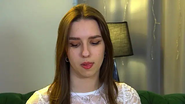 AliceAtkins: онлайн-секс-чат