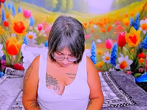 indianroxy élő XXX-chatje