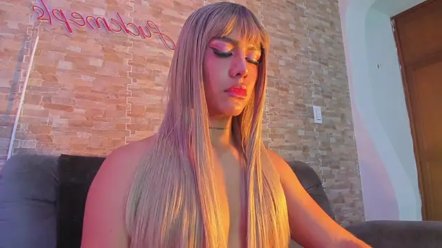 Dreams_ChloeのライブXXXチャット