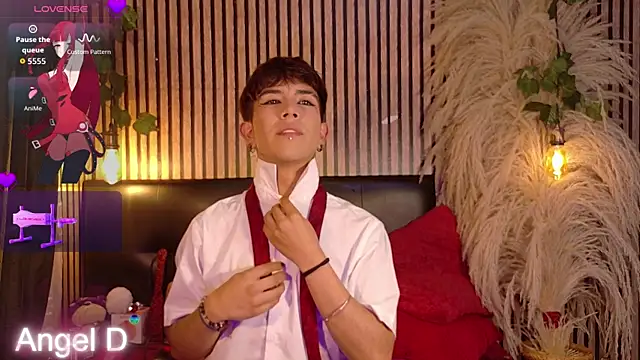 Angeldust19 – Naživo XXX chat