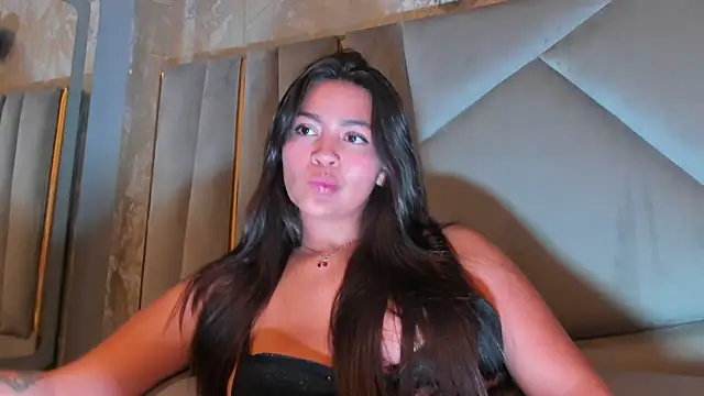 KimDevinne 现场XXX聊天